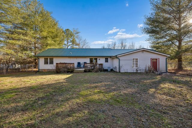 330 Deerfield Rd, Sparta, TN 38583
