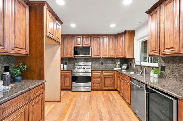 1113 Volz Dr, Sacramento, CA 95822
