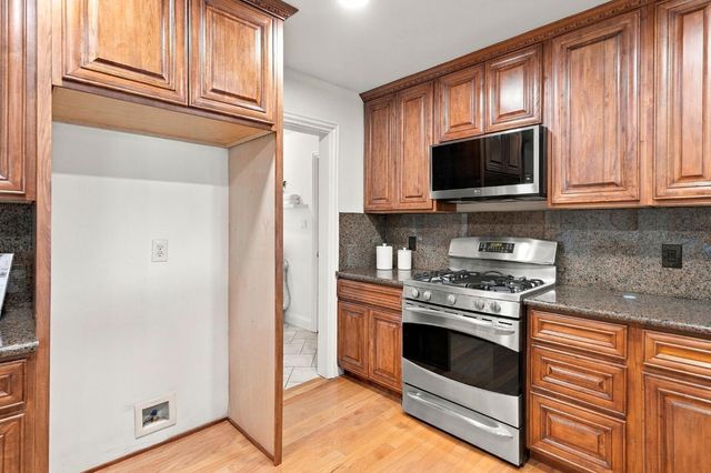 1113 Volz Dr, Sacramento, CA 95822