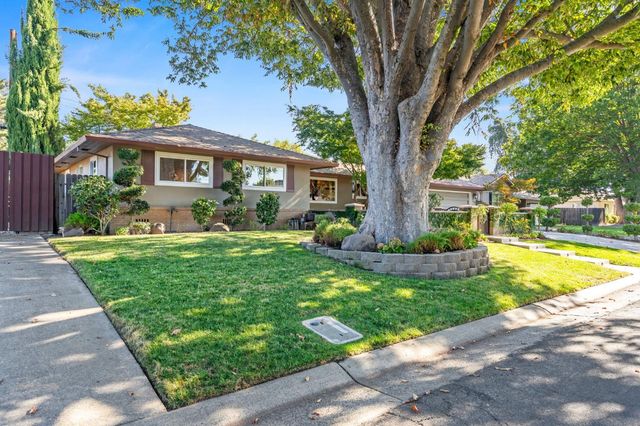 1113 Volz Dr, Sacramento, CA 95822