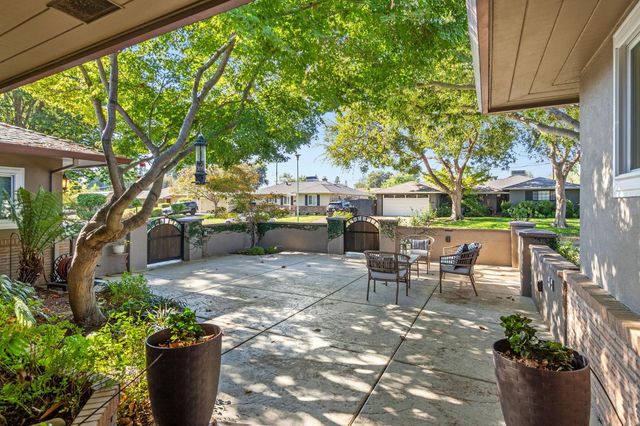1113 Volz Dr, Sacramento, CA 95822