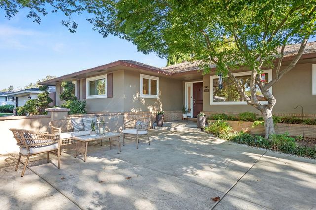 1113 Volz Dr, Sacramento, CA 95822