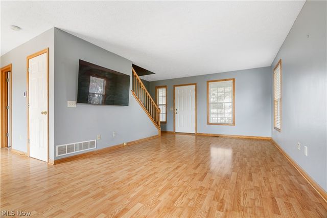 7606 Oakdale Street NW, Massillon, OH 44646