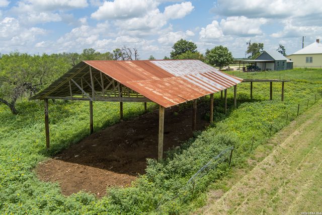 4515 STAPPER RD, St Hedwig, TX 78152