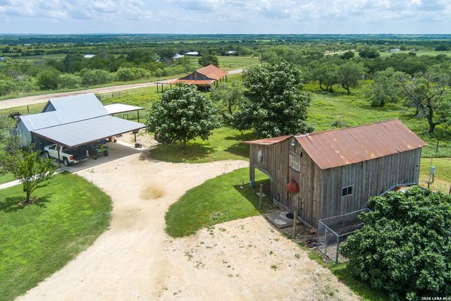 4515 STAPPER RD, St Hedwig, TX 78152