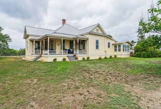 4515 STAPPER RD, St Hedwig, TX 78152