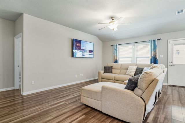 3608 Kingsgarden Road, Denton, TX 76207