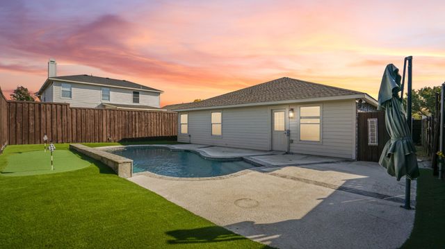 2321 Birch Drive, Little Elm, TX 75068