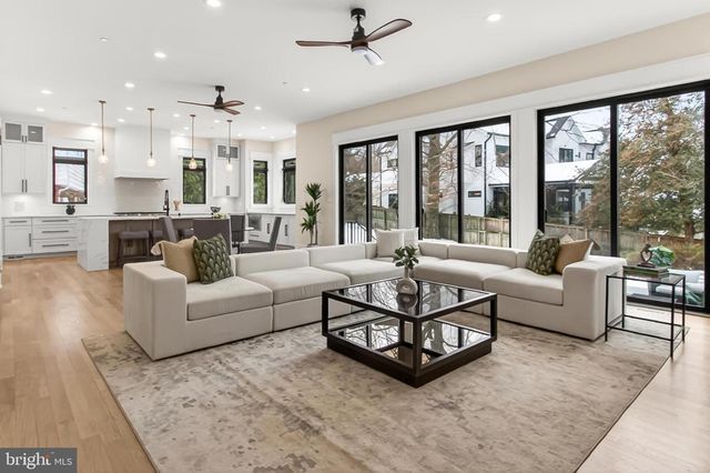 7604 HEMLOCK ST, Bethesda, MD 20817