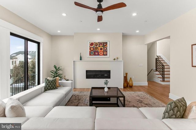 7604 HEMLOCK ST, Bethesda, MD 20817