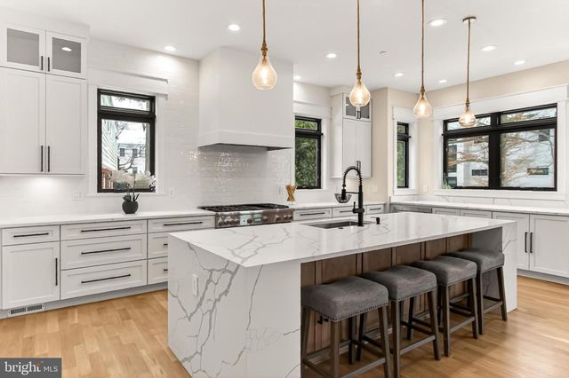 7604 HEMLOCK ST, Bethesda, MD 20817