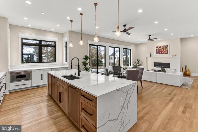 7604 HEMLOCK ST, Bethesda, MD 20817