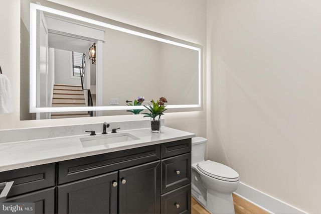 7604 HEMLOCK ST, Bethesda, MD 20817