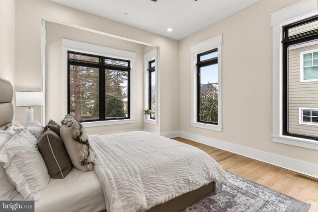 7604 HEMLOCK ST, Bethesda, MD 20817