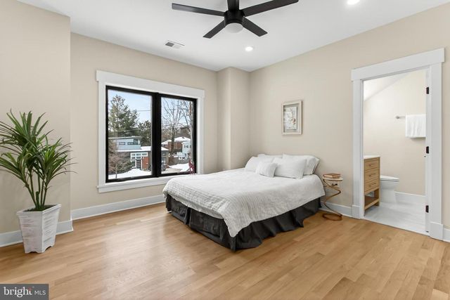 7604 HEMLOCK ST, Bethesda, MD 20817