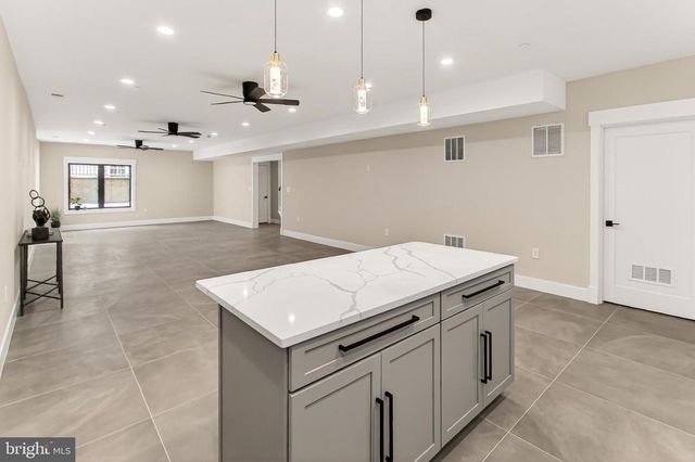 7604 HEMLOCK ST, Bethesda, MD 20817