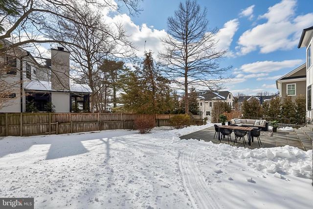 7604 HEMLOCK ST, Bethesda, MD 20817