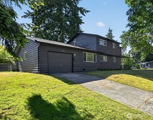 33907 23rd Avenue SW, Federal Way, WA 98023