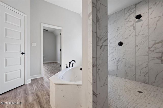 13758 Jack Thomas Boulevard, Olive Branch, MS 38654