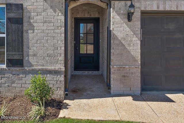 13758 Jack Thomas Boulevard, Olive Branch, MS 38654