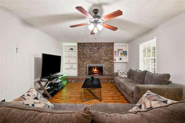 556 Auburn Road, Auburn, GA 30011