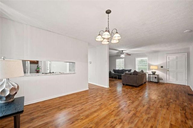 556 Auburn Road, Auburn, GA 30011