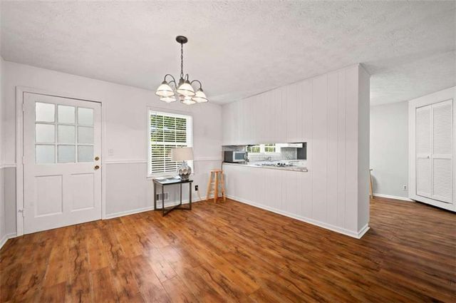 556 Auburn Road, Auburn, GA 30011