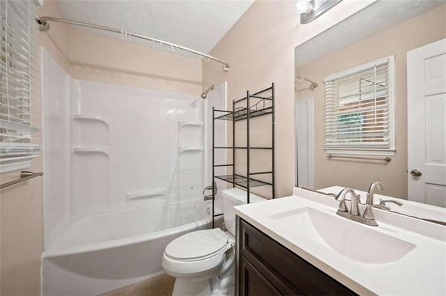 556 Auburn Road, Auburn, GA 30011