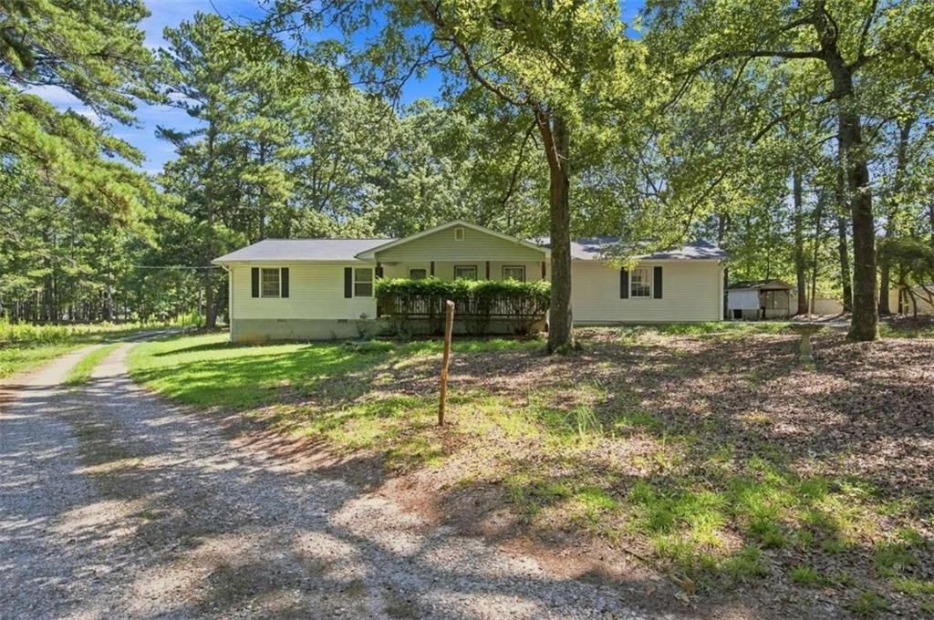 556 Auburn Road, Auburn, GA 30011