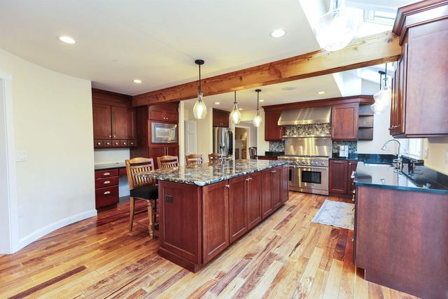 17 Kittredge Road, Mont Vernon, NH 03057