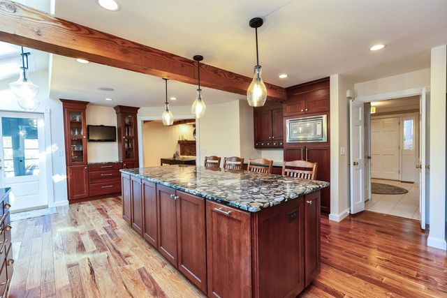 17 Kittredge Road, Mont Vernon, NH 03057