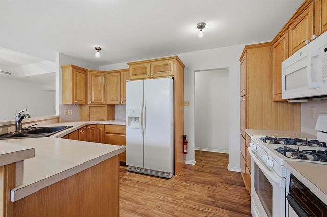 1808 E FM 120, Denison, TX 75021