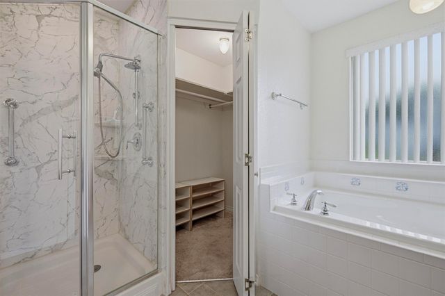 1808 E FM 120, Denison, TX 75021