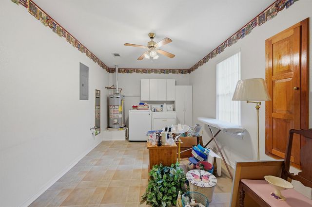 1808 E FM 120, Denison, TX 75021