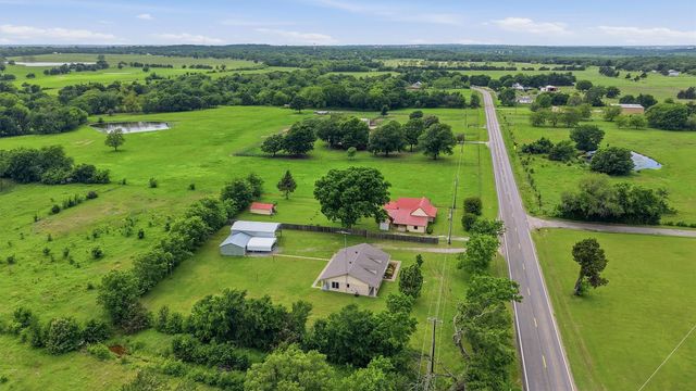 1808 E FM 120, Denison, TX 75021