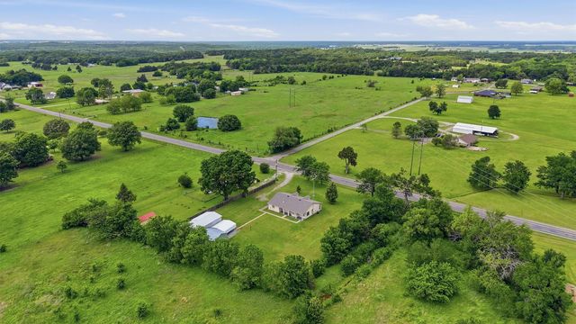 1808 E FM 120, Denison, TX 75021