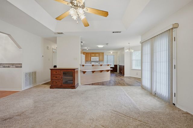 1808 E FM 120, Denison, TX 75021