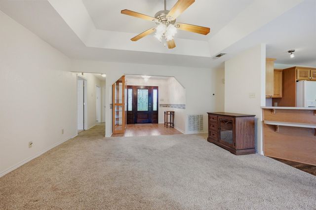 1808 E FM 120, Denison, TX 75021