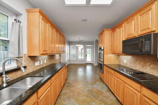 2318 Quarterpath Drive, Richmond, TX 77406