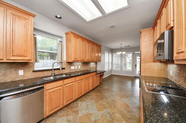 2318 Quarterpath Drive, Richmond, TX 77406