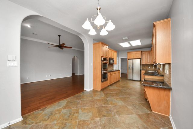 2318 Quarterpath Drive, Richmond, TX 77406