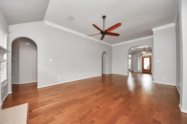 2318 Quarterpath Drive, Richmond, TX 77406