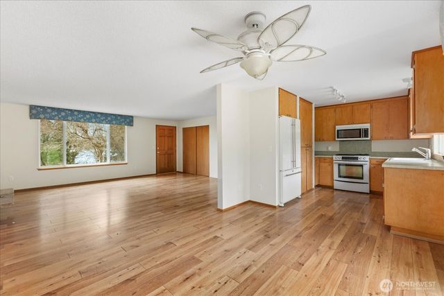 967 Edgecliff Drive, Langley, WA 98260