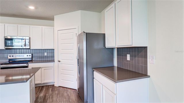 31899 OYSTER TRELLIS LANE, Wesley Chapel, FL 33545
