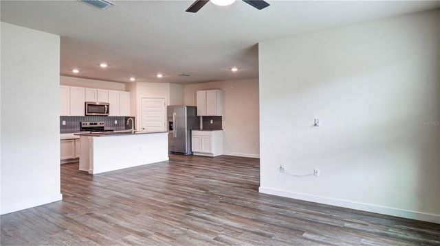 31899 OYSTER TRELLIS LANE, Wesley Chapel, FL 33545