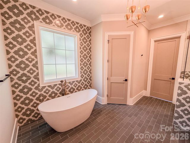 4822 Walker Road, Charlotte, NC 28211