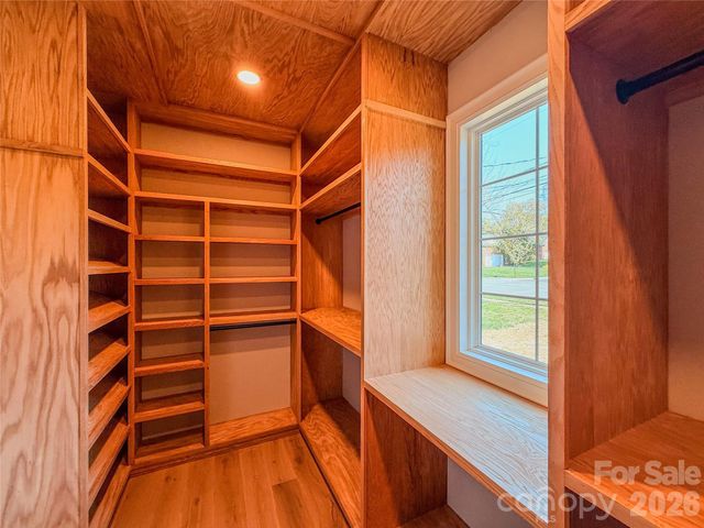 4822 Walker Road, Charlotte, NC 28211