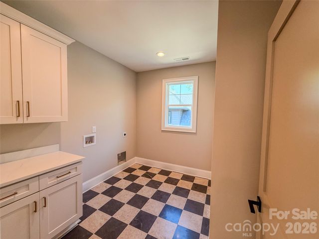 4822 Walker Road, Charlotte, NC 28211