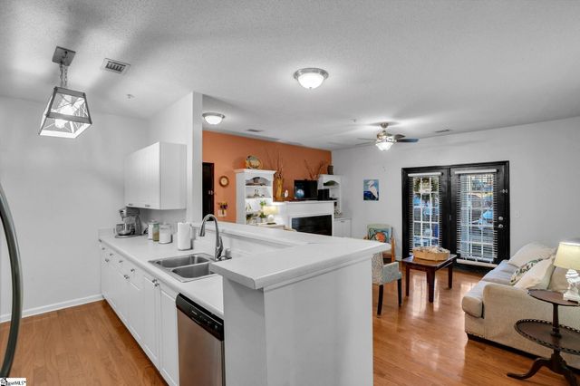 201 Mckenna Circle, Greenville, SC 29615