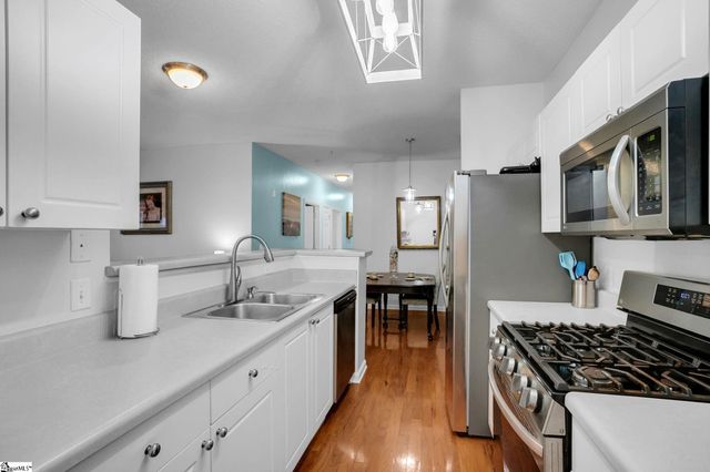 201 Mckenna Circle, Greenville, SC 29615